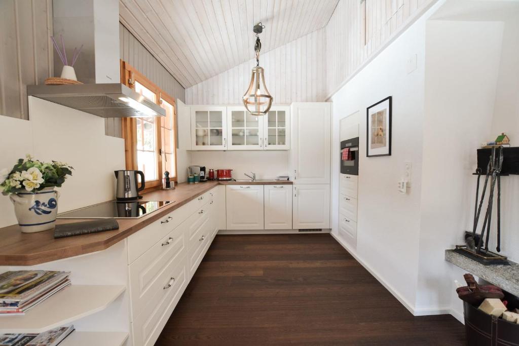Chalet La Neuf room 6